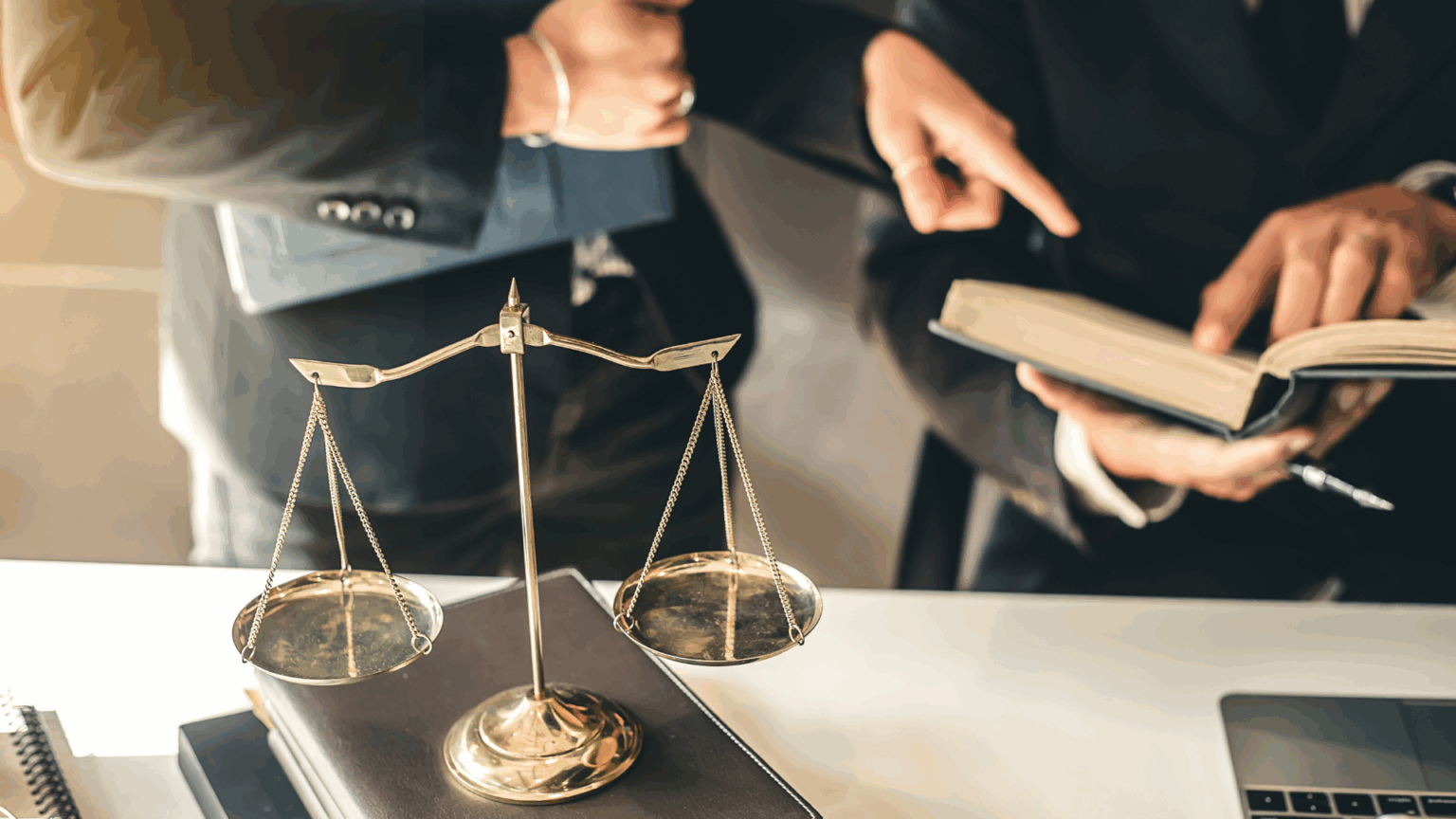 Asesoría legal para conseguir complemento de la pensión por hijo para hombres jubilados